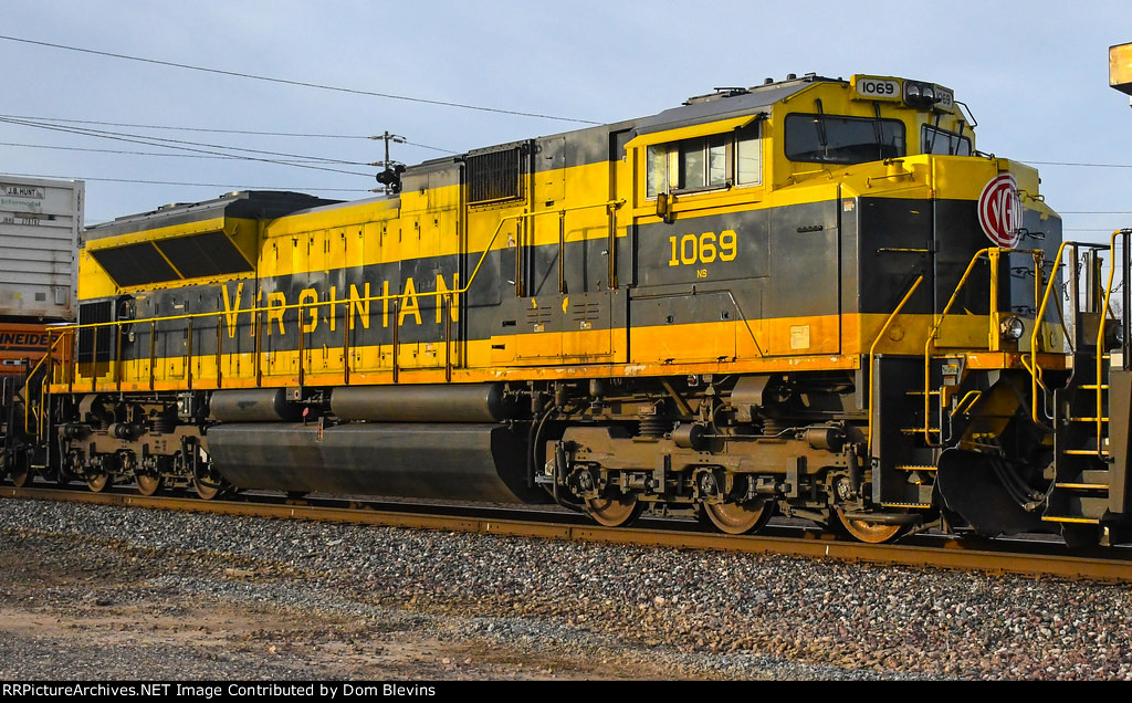 NS 1069